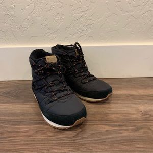 Teva Ember Lace Booties sz 7